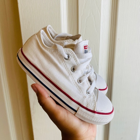 Converse toddler 10.5C - Picture 2 of 4